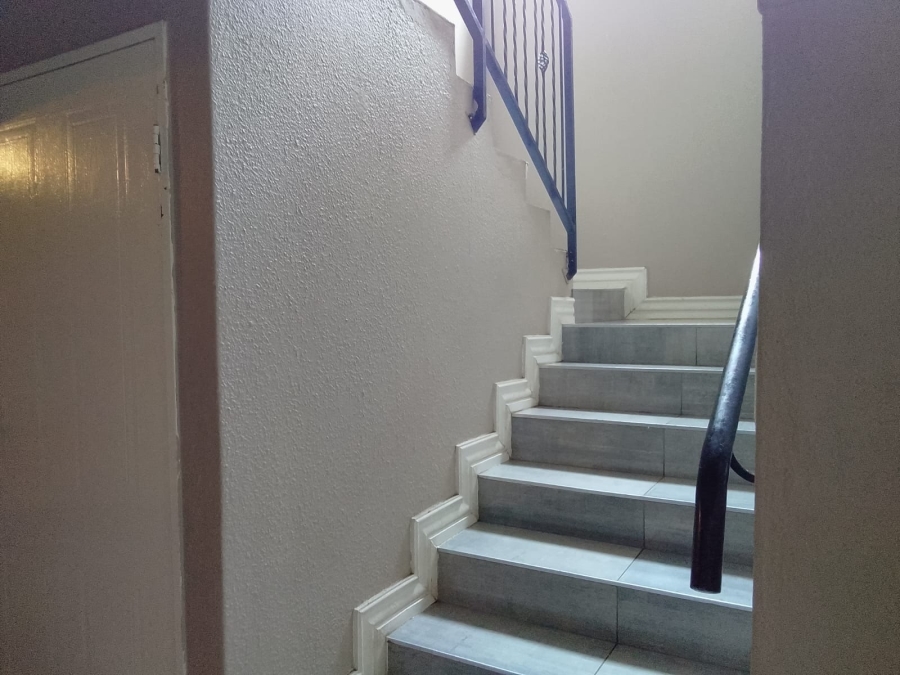 To Let 4 Bedroom Property for Rent in Safari Gardens North West